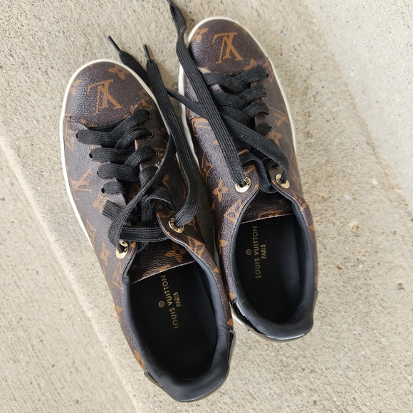 Luxury Monogram Canvas Sneakers Tennis Shoes - Picture 3 of 9